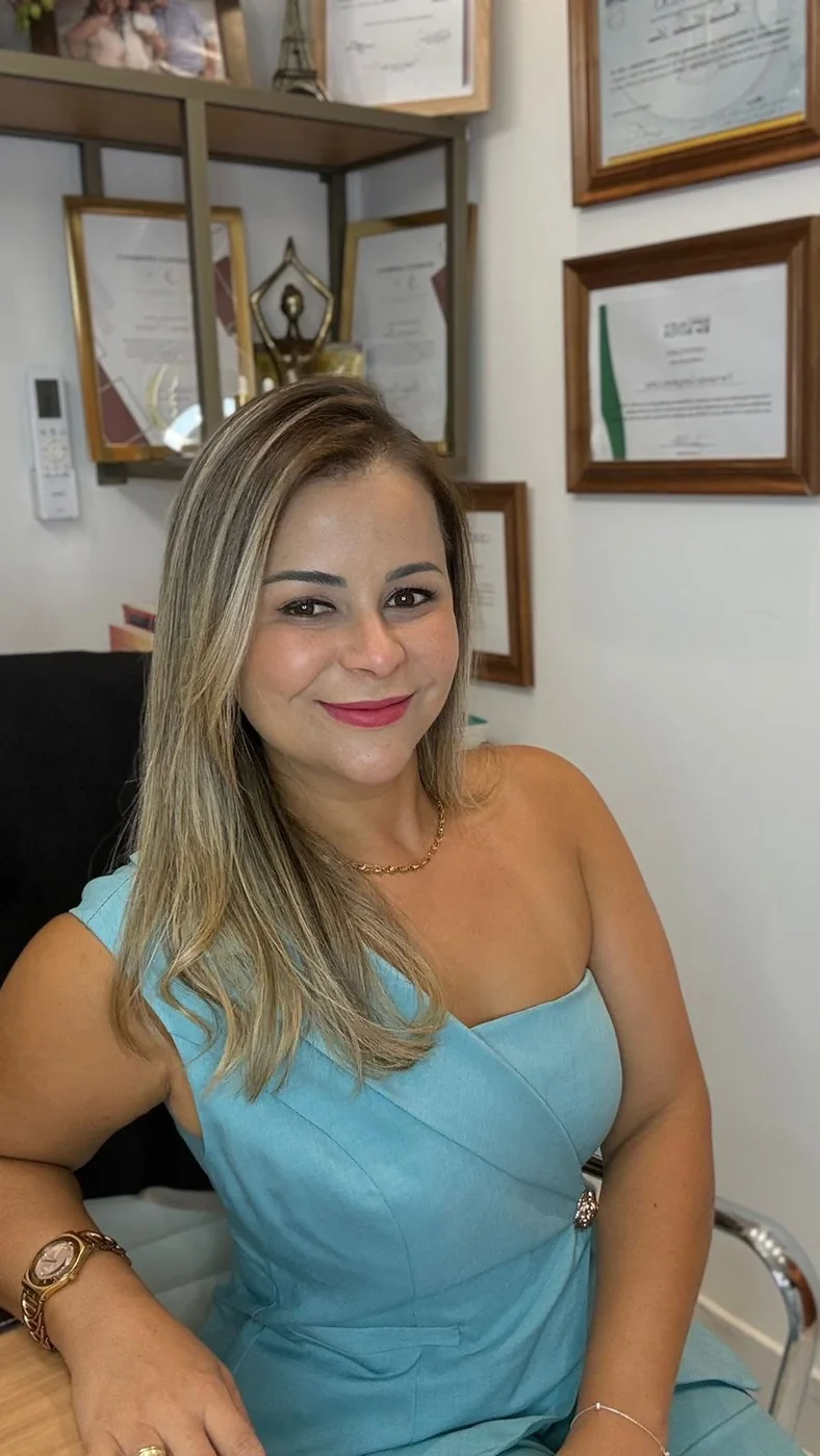 Dra. Vanusa Pinheiro